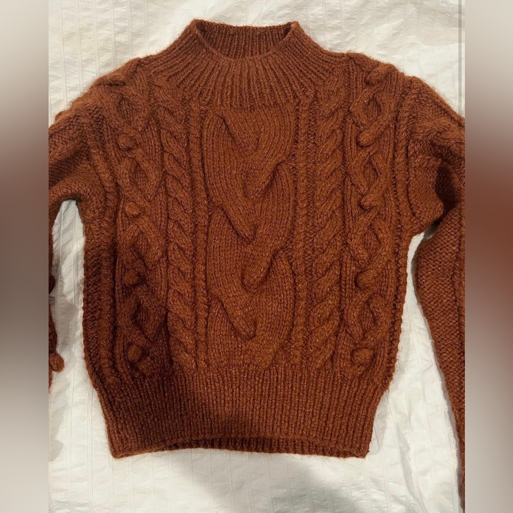 Doen Brown Sweater Cableknit and poms size XS/S